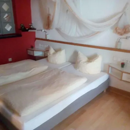 Eifelburg 3*